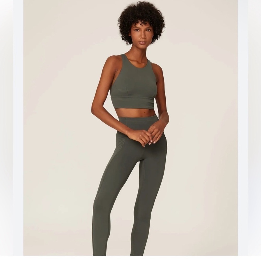 Lululemon Wunder Train High Rise 28” Leggings in Olive